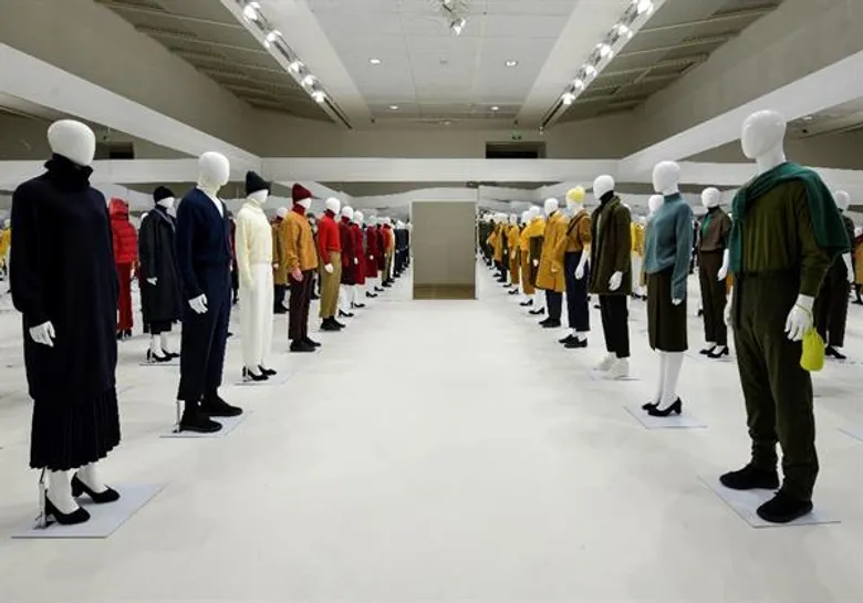 ยูนิโคล่จัดนิทรรศการพิเศษในกรุงปารีส “The Art and Science of LifeWear: Creating a New Standard in Knitwear”