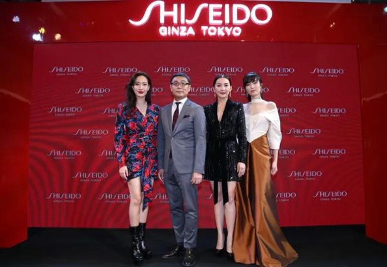แต้ว-ปอย ควงคู่ร่วมเปิด Shiseido Free Standing Store แห่งแรกของประเทศไทย พร้อมพบกับชุดของขวัญแห่งปี SHISEIDO Holidays 2018 “ Ribbonesia Limited Edition” ในงาน “Discover The 1st Shiseido Free Standing Store”