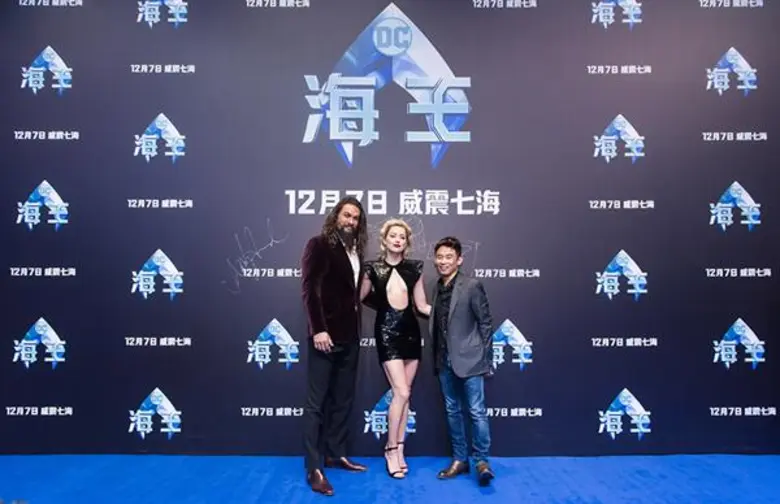 "Aquaman" ลั่นกลองรบที่กรุงปักกิ่ง ประเทศจีน ผู้กำกับ เจมส์ วาน พร้อมด้วย เจสัน โมมัว และแอมเบอร์ เฮิร์ด พบปะแฟนภาพยนตร์อย่างใกล้ชิด