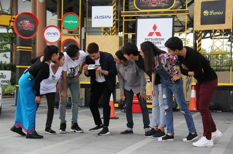2 หนุ่ม เพชร-นิว ชวนสาว แก้มบุ๋ม ตะลุยภารกิจอัจฉริยะ