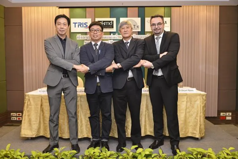ทริสจับมือสำนักงานบริหารและพัฒนาองค์ความรู้(OKMD)สถาบันคลังสมองของชาติ(KNIT)และสถาบันที่ปรึกษาด้านการจัดการความรู้และนวัตกรรมแห่งเอเชียตะวันออกเฉียงใต้(IKI-SEA)จัดตั้งเครือข่ายการจัดการความรู้ประเทศไทย