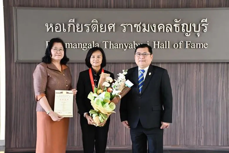 นักวิจัย มทร.ธัญบุรี ดีไซน์รังเลี้ยง 'ชันโรง’ ช่วยเกษตรกร ผลิตน้ำผึ้งสู่เชิงพาณิชย์