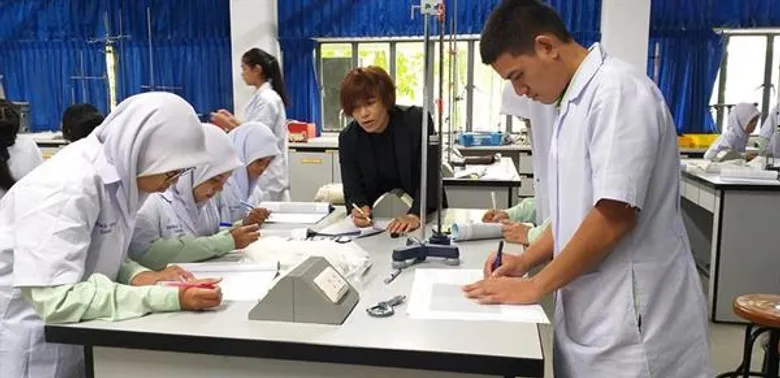 มรภ.สงขลา จัดค่ายวิทยาศาสตร์ นร.ชายแดนใต้