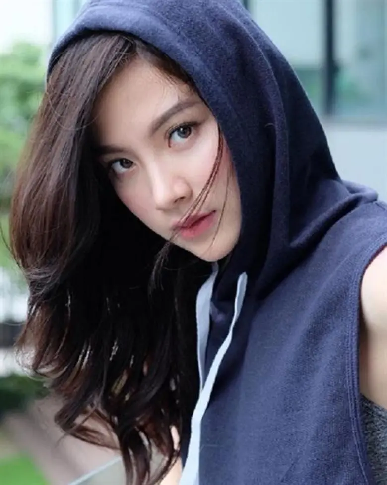 JD Sports เจดี สปอร์ตส์ ผู้แทนจำหน่ายเสื้...