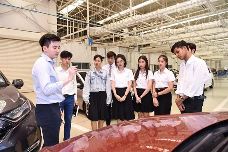 ฮอนด้า เปิดตัว “ฮอนด้า สมาร์ท ไอดอล 2018” เตรียมความพร้อมก่อนเป็นตัวแทนแนะนำยนตกรรม ในงาน Motor Expo 2018