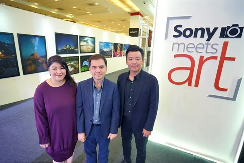 โซนี่ไทยปฐมฤกษ์เปิดนิทรรศการภาพถ่ายภายใต้โครงการ “Sony Meets Art” ผ่านฝีมือ 17 ศิลปินช่างภาพระดับแถวหน้า ที่งานโฟโต้แฟร์ 2018