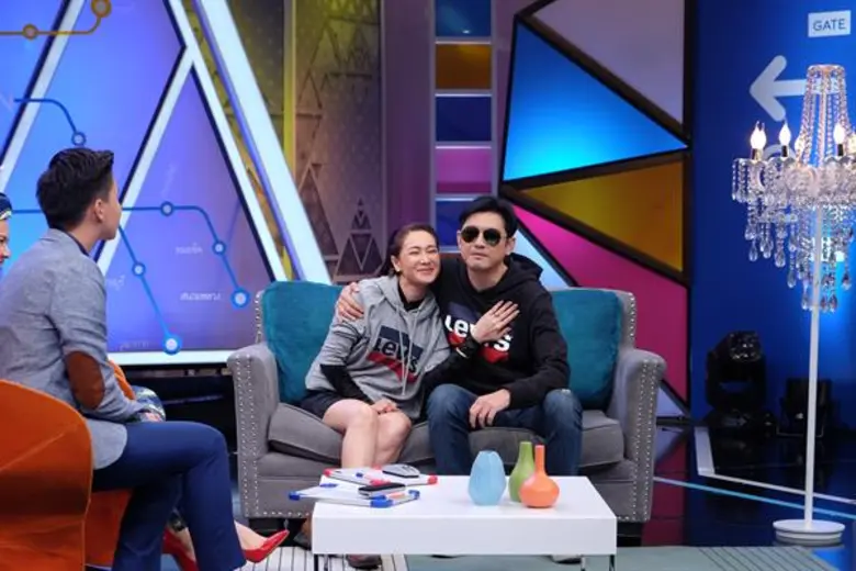 ทีวีไกด์: รายการ “สวัสดี Station” “หนุ่ม ศรราม” เห่อลูกในท้อง!! “ติ๊ก” ชมเป็นสามี “สุภาพบุรุษ”