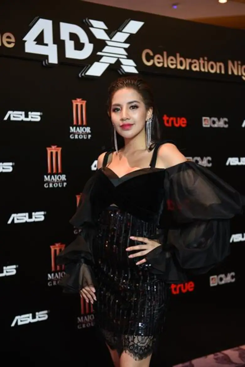 ใบเตย – เทย่า ร่วมฉลองความสำเร็จโรงภาพยนตร์ 4DX 10สาขา ในงาน The 4DX Celebration Night