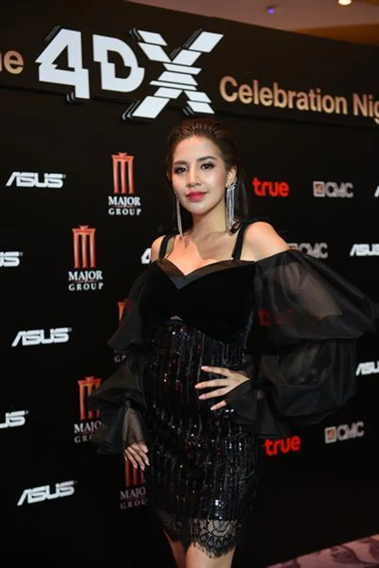 ใบเตย – เทย่า ร่วมฉลองความสำเร็จโรงภาพยนตร์ 4DX 10สาขา ในงาน The 4DX Celebration Night