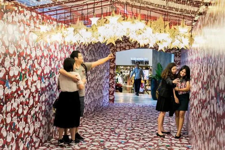 Let’s Celebrate 2019 'Together’ ฉลองเทศกาลแห่งความสุขสุดยิ่งใหญ่ไปด้วยกัน กับเหล่ากองทัพซานต้านับร้อย ณ ศูนย์การค้าเซ็นทรัล เอ็มบาสซี และห้างเซ็นทรัลชิดลม 30 พ.ย. 61 – 17 ม.ค. 62