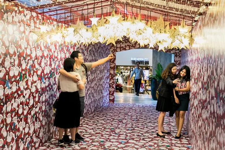 Let’s Celebrate 2019 'Together’ ฉลองเทศกาลแห่งความสุขสุดยิ่งใหญ่ไปด้วยกัน กับเหล่ากองทัพซานต้านับร้อย ณ ศูนย์การค้าเซ็นทรัล เอ็มบาสซี และห้างเซ็นทรัลชิดลม 30 พ.ย. 61 – 17 ม.ค. 62
