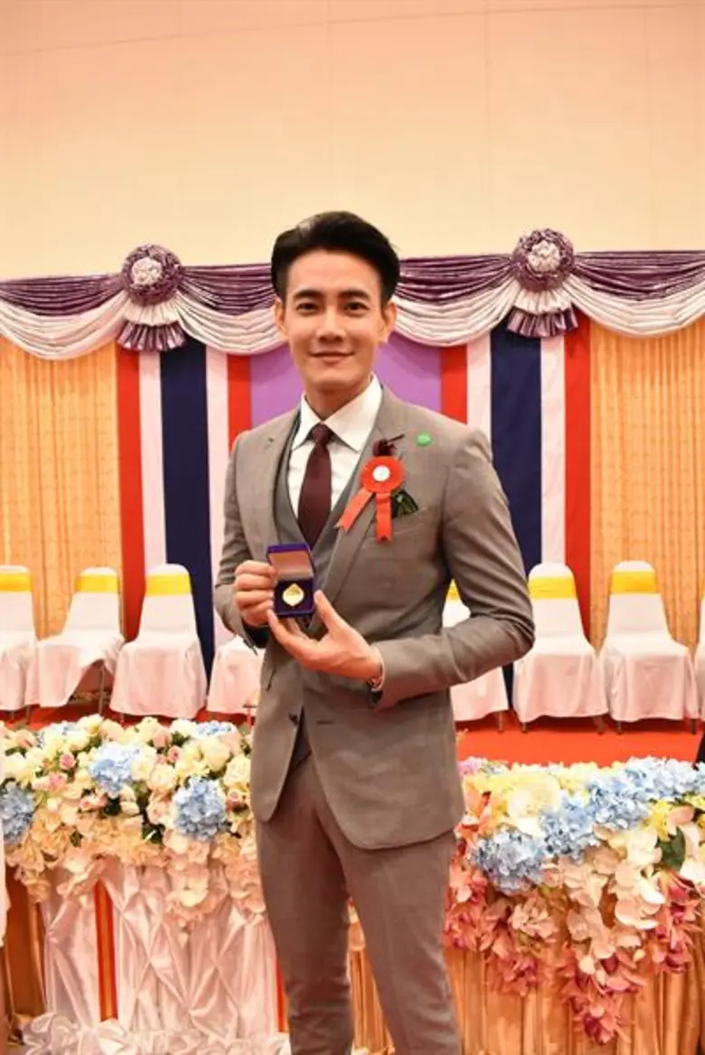 ประพฤติตัวดี เป็นแบบอย่างที่ดีของสังคม และเยาวชน สำ...