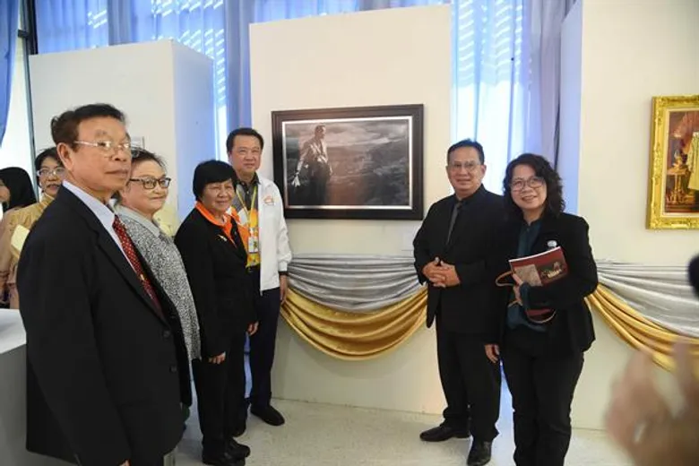 มหาวิทยาลัยนเรศวรขอเชิญร่วมน้อมรำลึกถึงพ่อหลวง รัชกาลที่ ๙ ในนิทรรศการ “ธ สถิตในดวงใจไทยนิรันดร์” ตลอดเดือนธันวาคมนี้