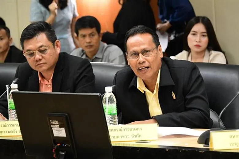 กรมส่งเสริมสหกรณ์ดัน 18 สหกรณ์สวนยางรวบรวมยางส่งออก 100,000 ตัน หลังครม.มีมติอนุมัติสินเชื่อเสริมสภาพคล่องวงเงิน 5,000 ล้านบาท