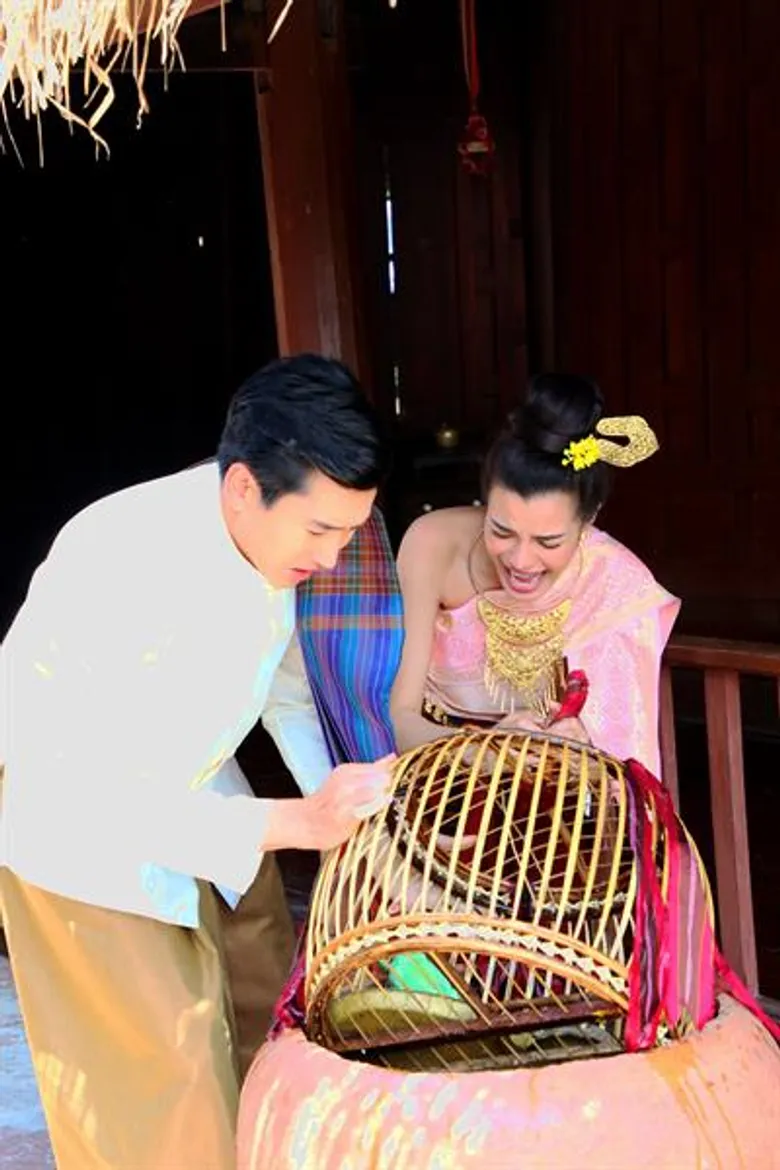 “ไนกี้ - จูน” วิวาห์สลาย “ใบเตย” เลือดร้อนถล่มงานแต่งเละ !!