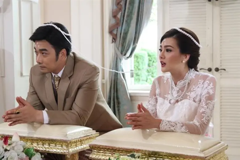 “ดิว” ออดอ้อนเก่ง “เจมส์” เคลิ้ม ยอมเข้าห้องหอ