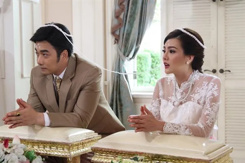 “ดิว” ออดอ้อนเก่ง “เจมส์” เคลิ้ม ยอมเข้าห้องหอ