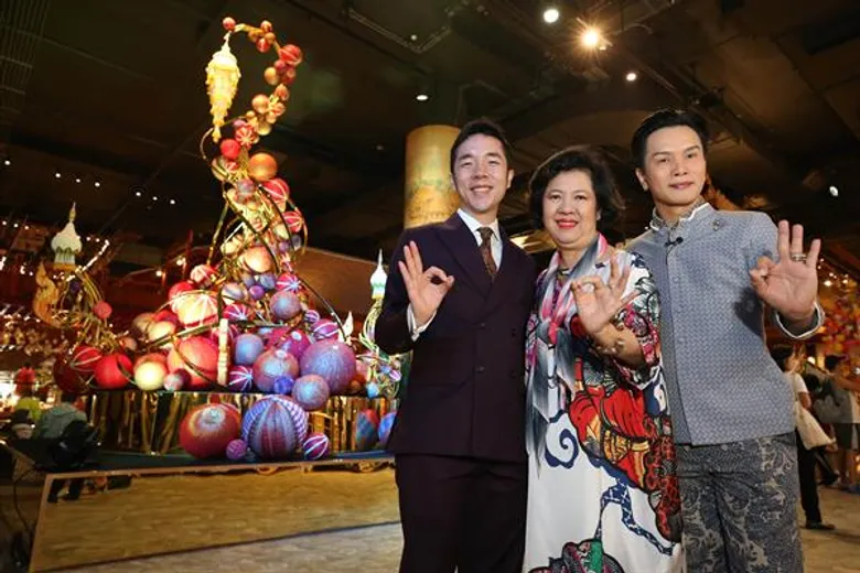อลังการอย่างไทย เปิดต้นคริสมาสต์ลายกนก สืบสานภูมิปัญญา-เอกลักษณ์ไทย ที่ 'สุขสยาม’ ณ ไอคอนสยาม