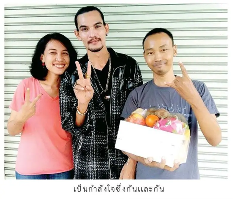 “คัมภีร์ อลังการ” ศิษย์เก่าศิลปกรรมฯ มรภ.สงขลา บทพิสูจน์หัวใจศรัทธา สู่รางวัลชุดประจำชาติยอดเยี่ยมเวทีระดับโลก