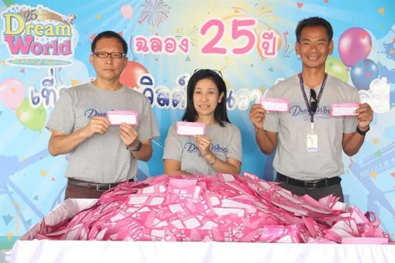 รัสรินทร์ มิลินวรพัฒน์ ผู้จัดการฝ่ายการตลาด พร้อมด้...