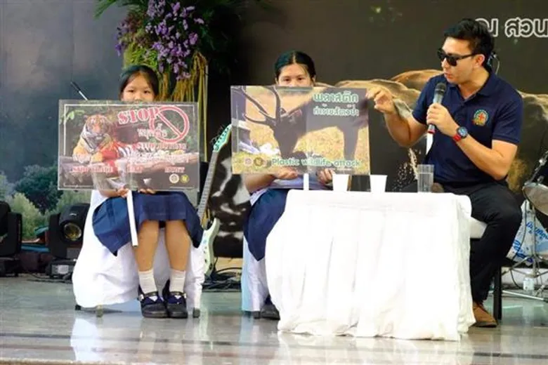 Ride Explorer : Save The Wild ร่วมบรรยากาศงานอนุรักษ์ เสวนา “อนาคตสัตว์ป่าไทย” หมอล็อต ผกก อุ๋ย นนทรีย์ พร้อมคนดังร่วมงาน 50 ปี “วันคุ้มครองสัตว์ป่าแห่งชาติ” “สังคมอยู่เย็น สัตว์ป่าเป็นสุข” ทุกภาคส่วนต้องต้องช่วยกัน เพื่อลดความขัดแย้ง