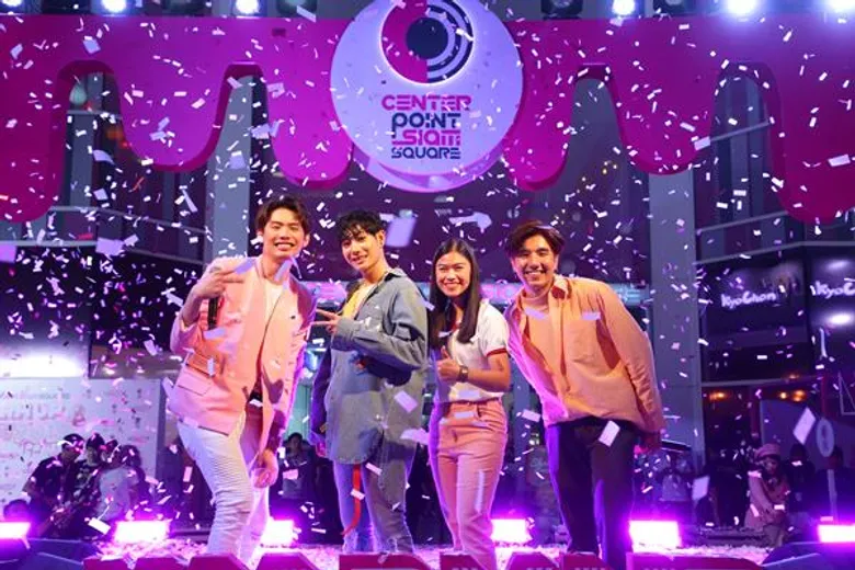 "เป๊ก ผลิตโชค" นำทีมอุ่นเครื่อง "Warm up Countdown Party 2019" ปี 2 กลางสยามสแควร์ ศิลปินล้นเวที
