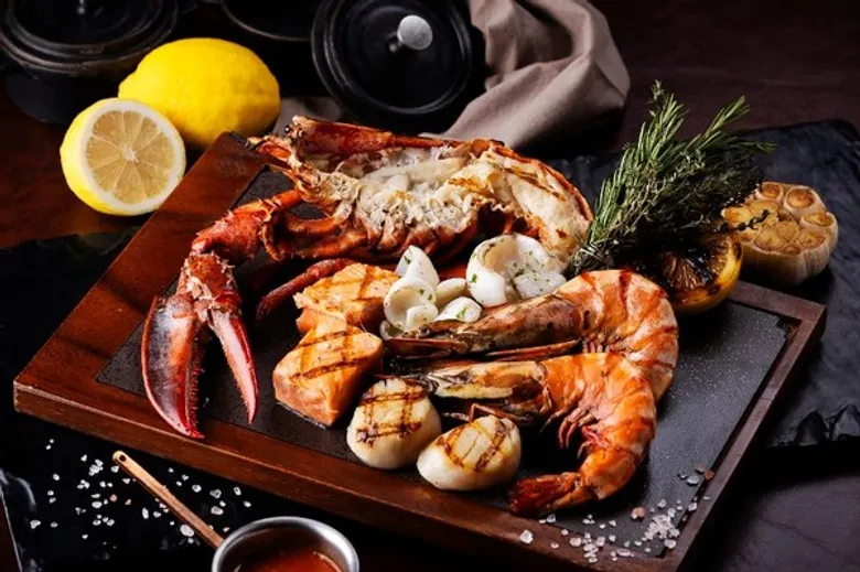 BANGKOK’S BEST STEAKHOUSE RESTAURANT “BABETTE’S”