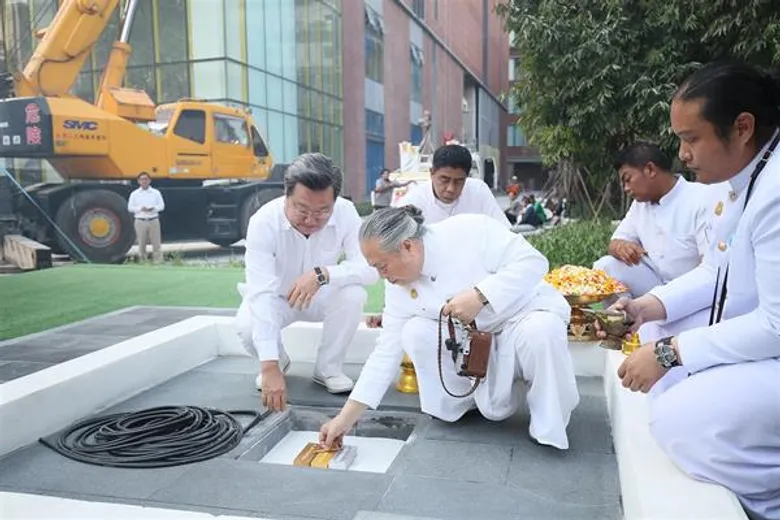 พิธีบวงสรวงตั้งศาลพระพรหม เพื่อเสริมสิริมงคล ศูนย์การค้า เดอะ มาร์เก็ต แบงคอก พร้อมเปิดบริการ 14 กุมภาพันธ์ 2562