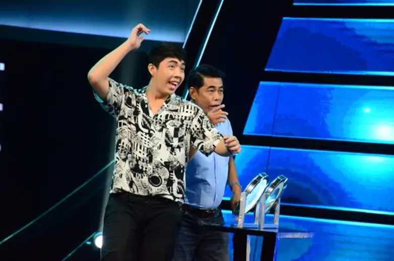 ทีวีไกด์: รายการ “The Wall กำแพงพลิกชีวิต”  เปลี่ยนเวลาใหม่รับศักราชใหม่ เอาใจช่วย “ลูกกตัญญู” เพื่อหาเงินดาวน์แท็กซี่ให้พ่อ