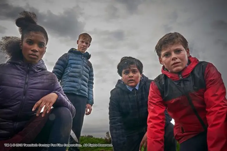 Movie Guide: พวกเขาต้องเรียนรู้หลักการใช้ดาบ ก่อนไปพิชิตศัตรู ชมคลิปล่าสุดจาก "The Kid Who Would Be King"