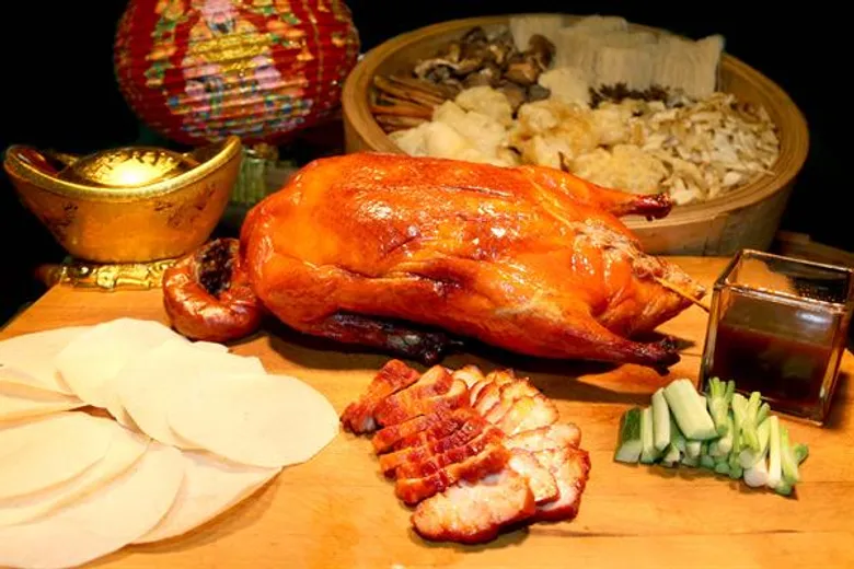 ฉลองตรุษจีนอย่างอิ่มหนำสำราญ พร้อมชมการแสดงตระการตา ณ ห้องอาหารริเวอร์ไซด์ เทอร์เรซ โรงแรมอนันตรา ริเวอร์ไซด์ กรุงเทพฯ รีสอร์ท