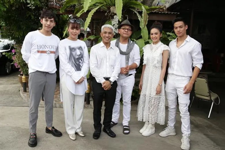 เจ เอส แอล ถือฤกษ์ดี บวงสรวงใหญ่ละครเวทีรื่นอารมณ์ผสมอลเวง“บ้านเรือนเคียงกัน สุนทราภรณ์ เดอะมิวสิคัล” ร่วมด้วยนักแสดงคับคั่ง