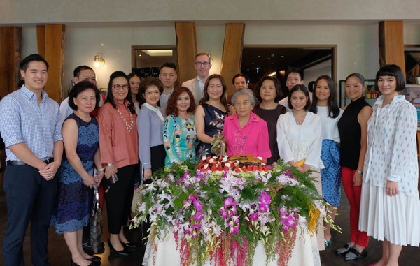 โรงแรม โฮเต็ล อินดิโก้ กรุงเทพ ถนนวิทยุ โรงแรมบูทีค...