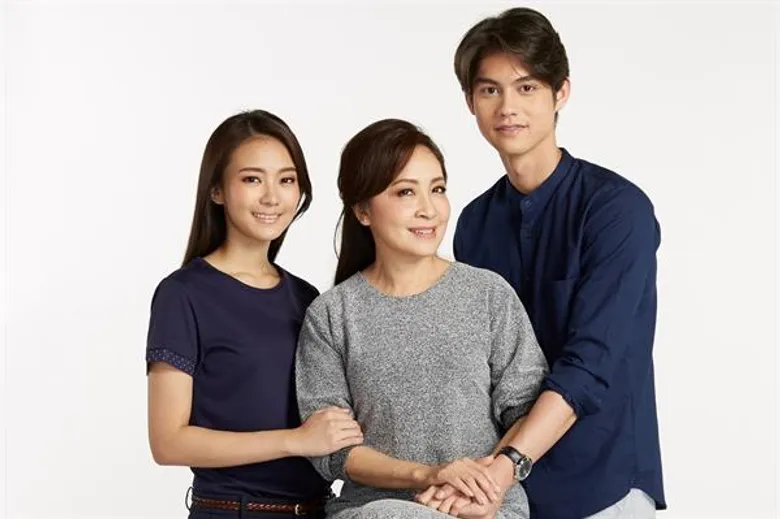 เรื่องย่อ: ก่อนอรุณจะรุ่ง