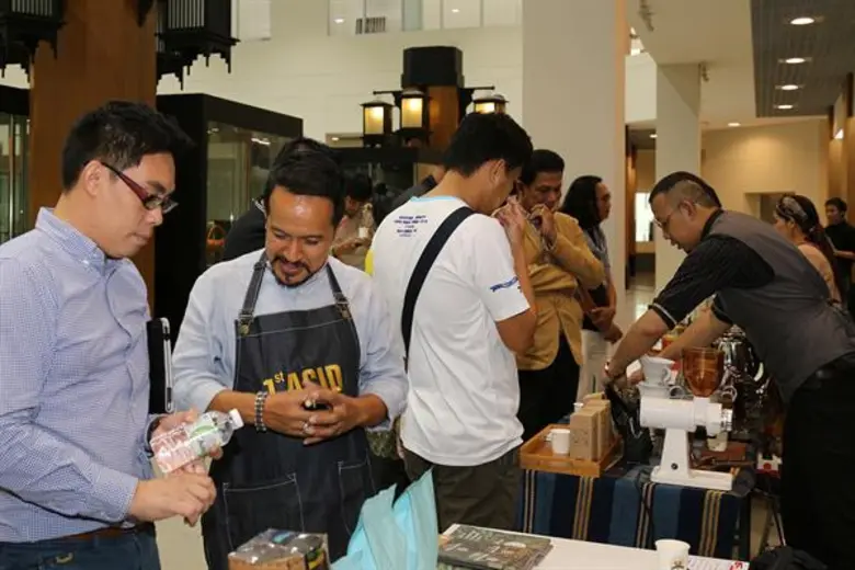 เชียงใหม่ เดินหน้าผลักดันเชียงใหม่เมืองกาแฟต่อเนื่อง ล่าสุดจับมือกระทรวงเกษตรฯ ภาคเอกชนต้นน้ำ-ปลายน้ำ และผู้ผลิตกาแฟอาเซียนจัดการประชุมการพัฒนาอุตสาหกรรมกาแฟในอาเซียน ครั้งที่ 1 หวังร่วมสร้างอาเซียนเป็นแหล่งผลิตกาแฟสำคัญของโลก