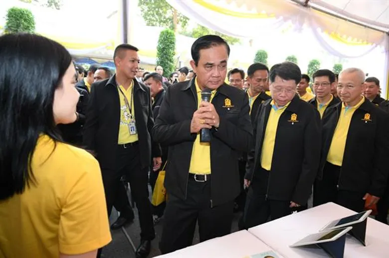 นายกฯ เปิดตัว “ติวฟรี ฉบับเต็ม” สร้างจิตอาสาดึงเด็กเก่งช่วยติวเพื่อน