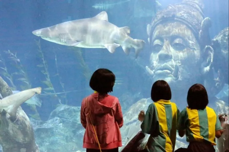 มูลนิธิศุภนิมิตฯ รับมอบของขวัญเพื่อน้องๆ จาก OneSiam