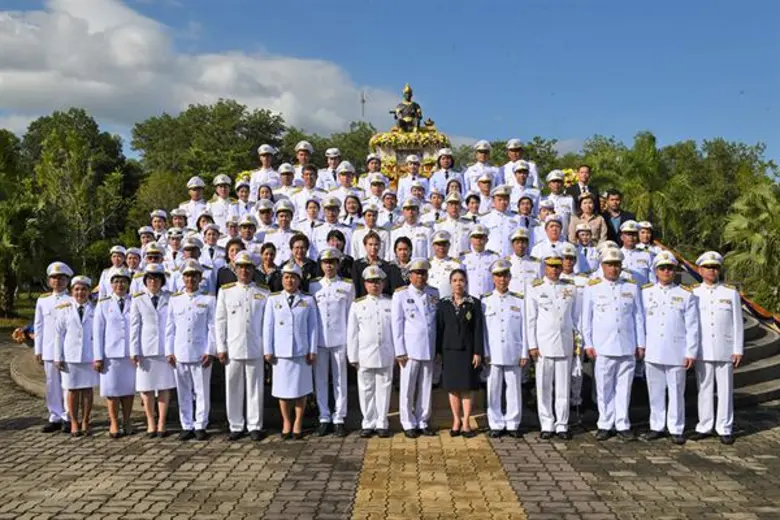 ภาพข่าว: ม.อ.ตรัง ร่วมวางพานพุ่มดอกไม้ “วันพ่อขุนรามคำแหงมหาราช” ประจำปี 2562