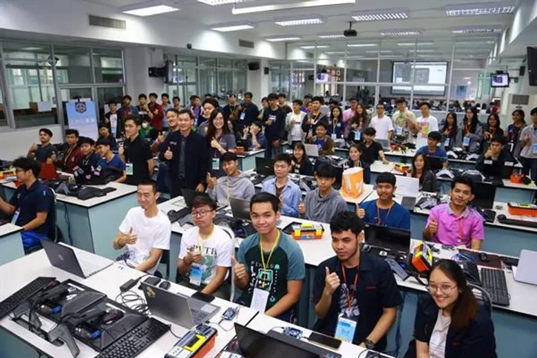 CAT สนับสนุนประชันทักษะสมองกลฝังตัว ชิงแชมป์ประเทศไทย ครั้งที่ 13 นำโครงข่าย LoRaWAN และระบบ CLOUD Computing สู่การคิดค้นนวัตกรรมใหม่... “ระบบจัดการโบราณสถานแห่งชาติ 4.0”