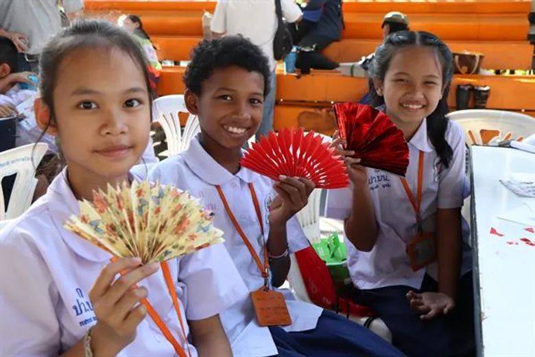 เอ็ม บี เค กรุ๊ป รวมพลจิตอาสาพิทักษ์โลก ร่วมแชร์กิจวัตรรักษ์สิ่งแวดล้อม ในกิจกรรม “MBK SPIRIT DAY อาสา ปันสุข สู่ชุมชน”