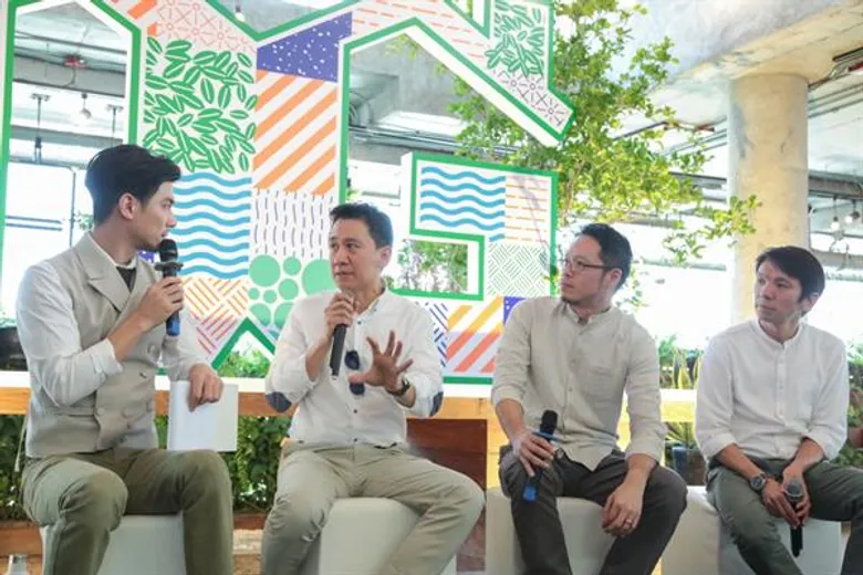 สมาคมสถาปนิกสยามฯ จัดงานสถาปนิก’62 ภายใต้แนวคิด “กรีน อยู่ ดี : Living Green” ดันสถาปนิกและธุรกิจก่อสร้าง ใช้แนวคิดการออกแบบอย่างยั่งยืนฝ่าวิกฤติสิ่งแวดล้อม ชูไทยเป็นผู้นำการสร้างสรรค์สถาปัตยกรรมสีเขียวแห่งอาเซียน