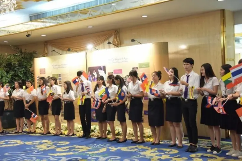 คณะเยาวชนอาเซียนเรียนรู้หลักปรัชญาของเศรษ...