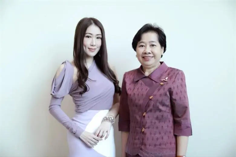โรงเรียนสาธิตกรุงเทพธนบุรีเปิดสอนระบบสามั...