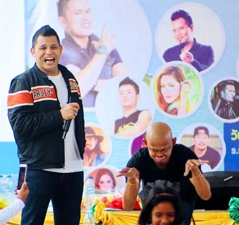 ทำดีได้ไม่ต้องรอ บ่าววี อาร์สยาม สานต่อโครงการสัญญาว่ารักน้อง ปีที่ 11