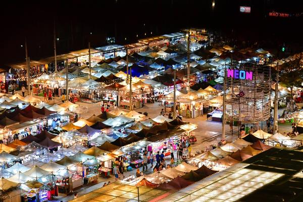 'Ratchaprasong Lifestyle’ ชีวิตคนเมืองที่ไม่เคยหยุด เพราะชีวิตสนุกได้ 24 ชั่วโมง ในราชประสงค์
