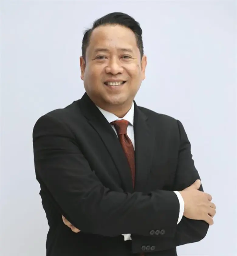 นายวีรภัทร สภากาญจน์ ประธานเจ้าหน้าที่สายงานทรัพยาก...