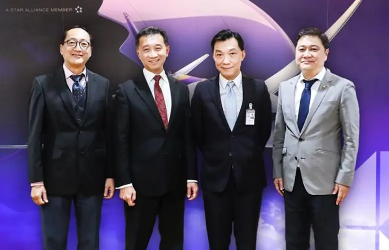 Mr. Sumeth Damrongchaitham (third from le...