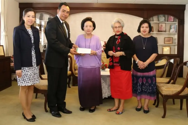คุณหญิงแสงเดือน ณ นคร ประธานกรรมการมูลนิธ...
