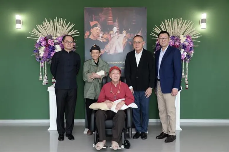 กลุ่มธุรกิจการเงินเกียรตินาคินภัทร สนับสนุนการแสดงหุ่นกระบอก “ตะเลงพ่าย” รอบปฐมฤกษ์ จากผลงานการสรรค์สร้างกว่า 30 ปีของอาจารย์จักรพันธุ์ โปษยกฤตและคณะ