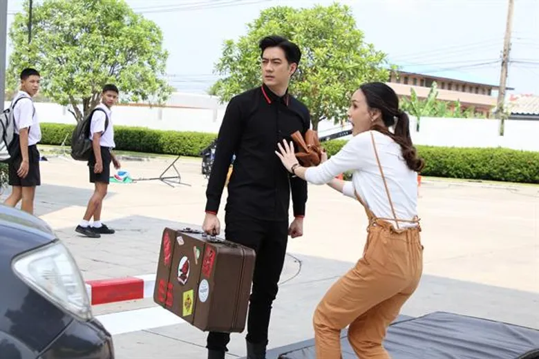 "ฝ้าย” หวิดเดี้ยง ยมทูต “ฟิล์ม” แอ่นอกรับโชว์แมน